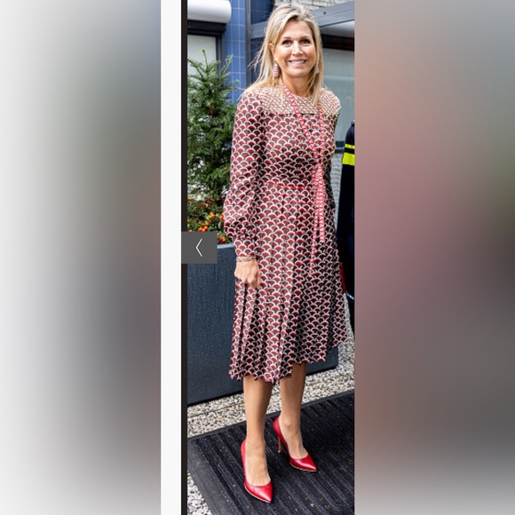 Gianvito Rossi Red
105mm Gianvito leather pumps ,Size 9 (39),105MM - Picture 2 of 8